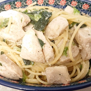 鶏肉とほうれん草⭐トリュフソースパスタ